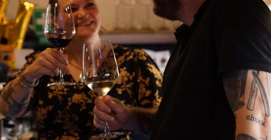 8-Tier Hungarian Wine Tasting in a Cozy Downtown Wine Bar - Practical tips for getting more from the evening