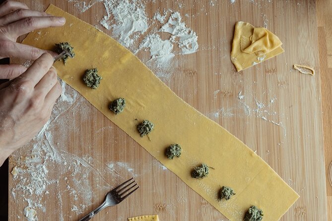 A Brunello Cooking Class with Vineyards View Winery - What the $313.35 price includes