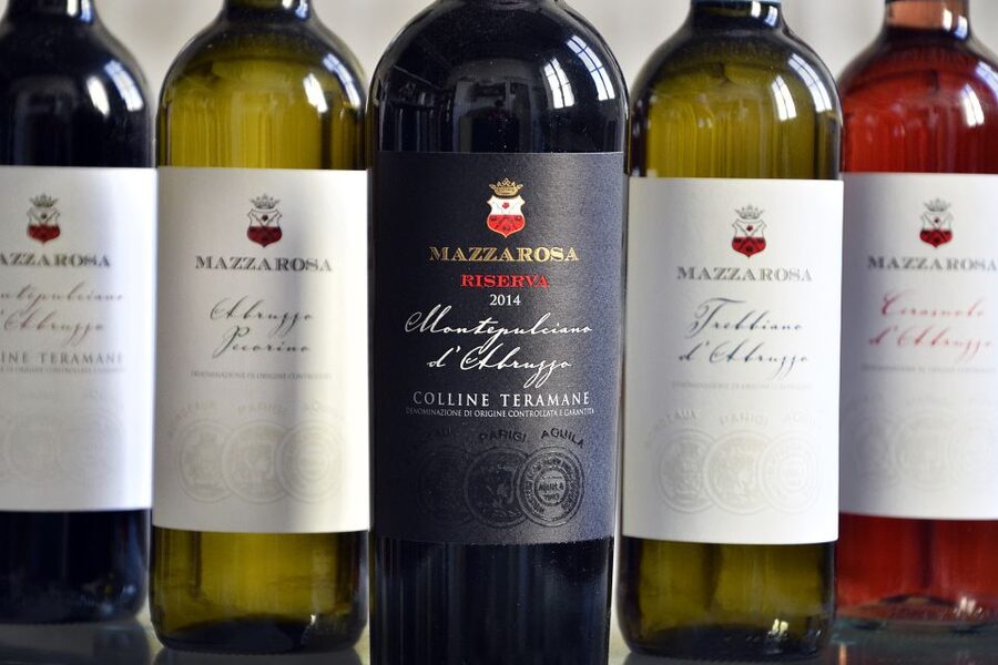 Abruzzo: Historic Cellar Wine Tour and Tasting - The guide can shape the whole experience