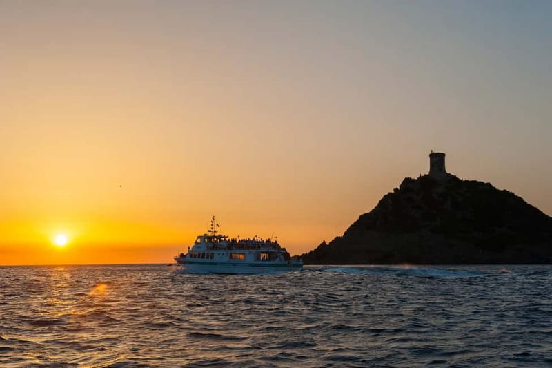 Ajaccio/Porticcio: Sanguinaires Sunset Cruise & Wine Tasting - The guided ride toward the Sanguinaires Islands