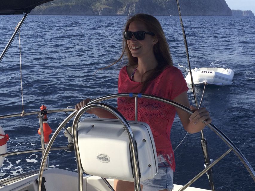 Alcudia: Sailing Yacht Excursion with Wine & Tapas - Should You Book The Alcudia Sailing Yacht Excursion?
