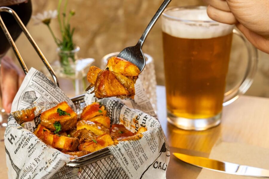 Alcudia: Self-Guided Gourmet Tapas and Wine Tour - The four stops and how the meal unfolds