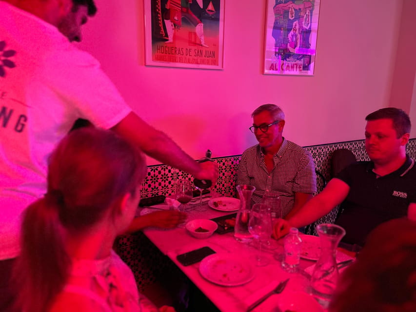 Alicante Best Wine Tasting & Tapas Club - Five wines, from fresh pours to dessert wine