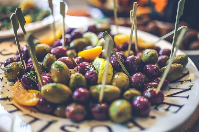 Alicante Wine Tasting and Tapas for Foodies - What the $162.92 price really buys