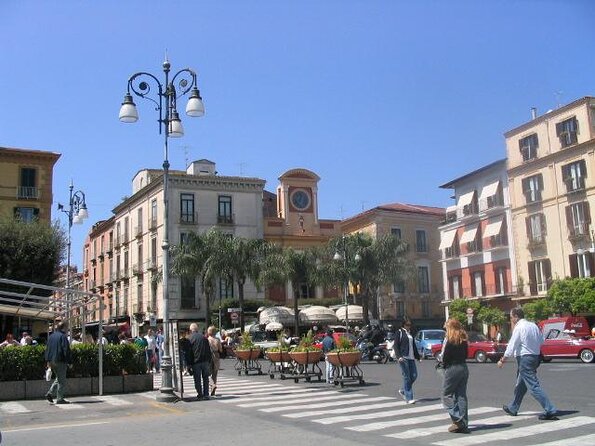 Amalfi Coast Day Tour from Sorrento with Light Lunch and Wine - What matters most before you book
