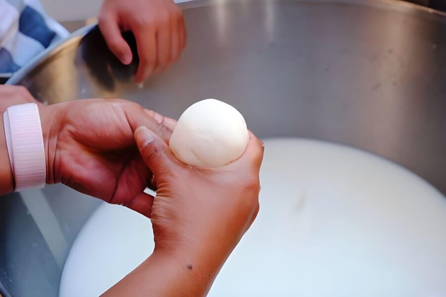 Amalfi: Make Fresh Pasta, Mozzarella & Tiramisù with wine - How the group size changes the experience