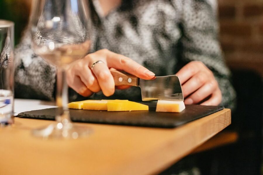 Amsterdam: Dutch Cheese Tasting Experience with Wine - The hosts shape the experience