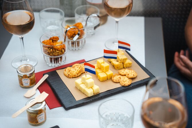 Amsterdam: Wine and Cheese Evening Cruise - The first turn into the Canal Belt