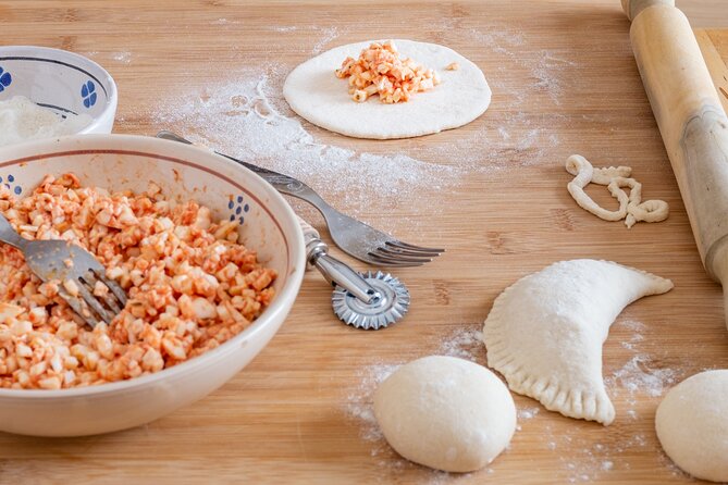 Apulian Cooking Class with Aperitif and Wine in Polignano a Mare - Starting near Via S. Vito 20