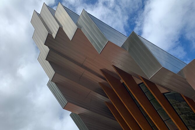 Architectural Rioja Small Group Wine Tour with Lunch from Bilbao - Laguardia gives the day its local rhythm