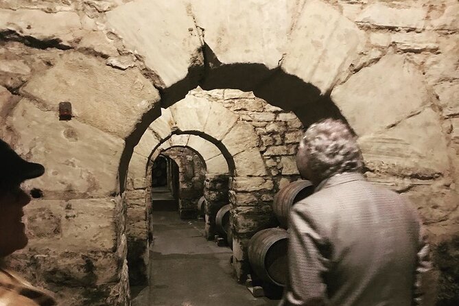 Architectural Rioja Small Group Wine Tour with Lunch from Bilbao - What the wine tastings are really like