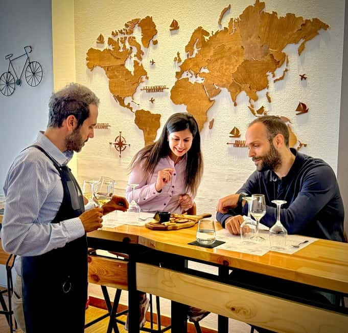 Athens: Acropolis Wine Tasting with Cheese and Olives - Key points at a glance