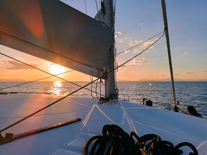 Athens: Catamaran Cruise with Fresh Lunch and Wine - Hydroussa and the first swim