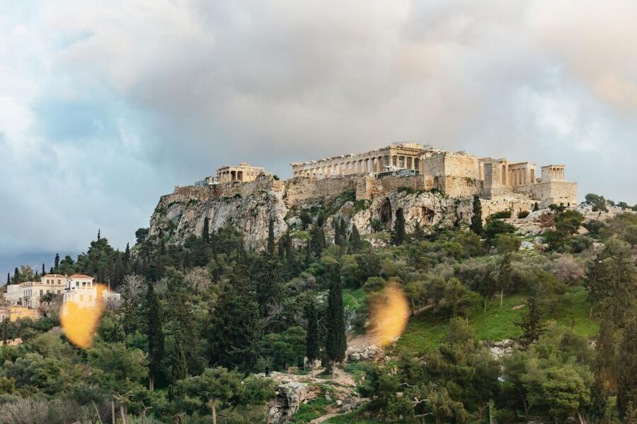 Athens: Wine Tasting with a Sommelier under the Acropolis - Tasting rare Greek grapes, one glass at a time