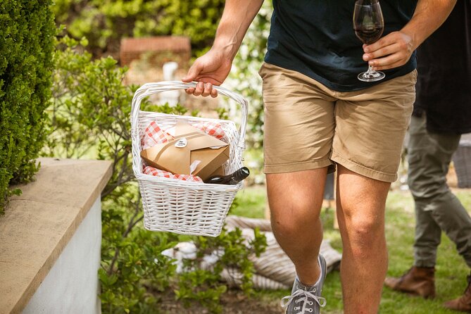Audrey Wilkinson Vineyard: Picnic with Wine Masterclass Tasting - The Picnic Among the Vines