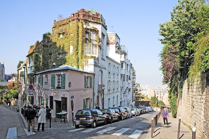 Authentic Parisian Gourmet Food Tour with 10 Local Dishes & Wines - Ten tastings sounds modest, but portions are generous