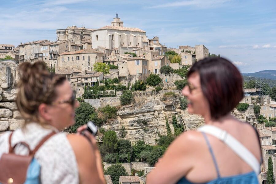 Avignon: Full-Day Châteauneuf du Pape Wines & Luberon Tour - Pont Julien brings Roman Provence into the picture