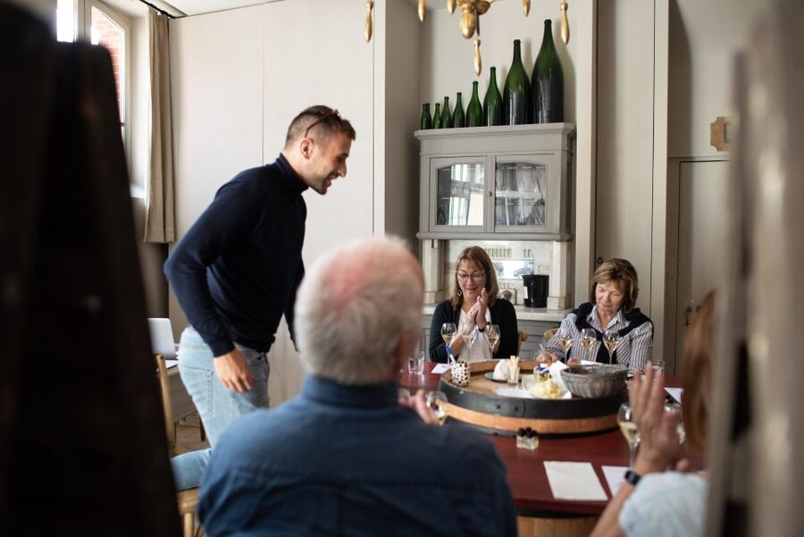 Aÿ-Champagne: Champagne House Tour and Tasting Class - Why the small family setting works