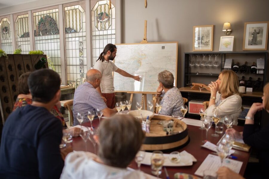 Aÿ-Champagne: Champagne House Tour and Tasting Class - The guides make the difference