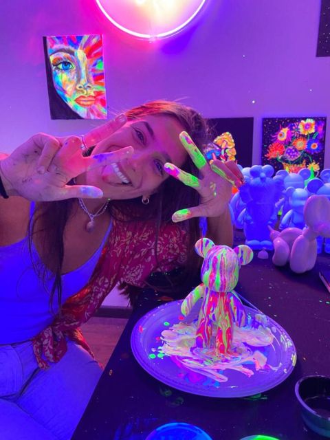 Barcelona: Bear-brick Fluorescent Painting | Wine and Art - Key Points Before You Book
