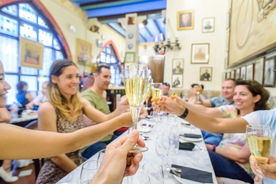 Barcelona eBike Tour with Wine and Tapas Experience - Back through the old city