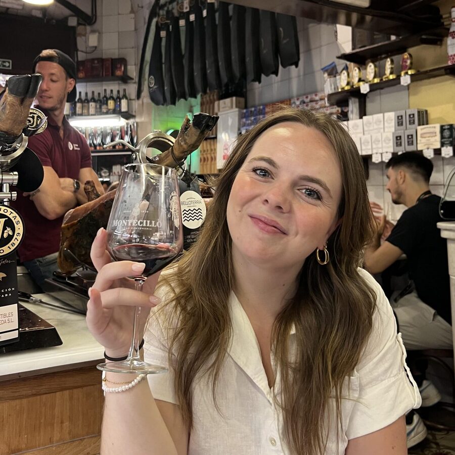 Barcelona: El Born and Gothic Quarter Wine & Tapas Bar Tour - Stop two: more food, less guesswork