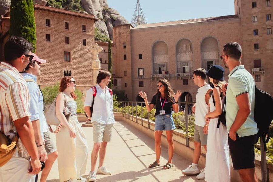 Barcelona: Full-Day Montserrat & Wine Small Group Tour - Who should book this tour?