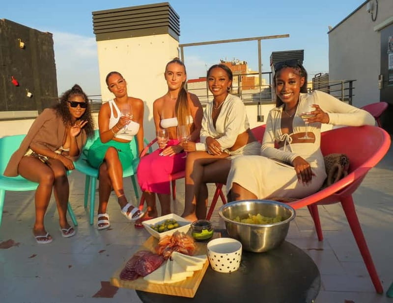 Barcelona: Fun & Unpretentious Rooftop Wine Tasting - What the host adds to the evening
