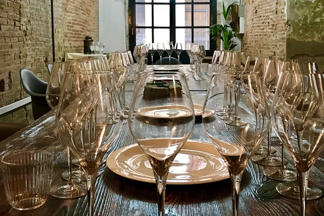 Barcelona Fun Wine Tasting with a Sommelier - What makes the private format useful