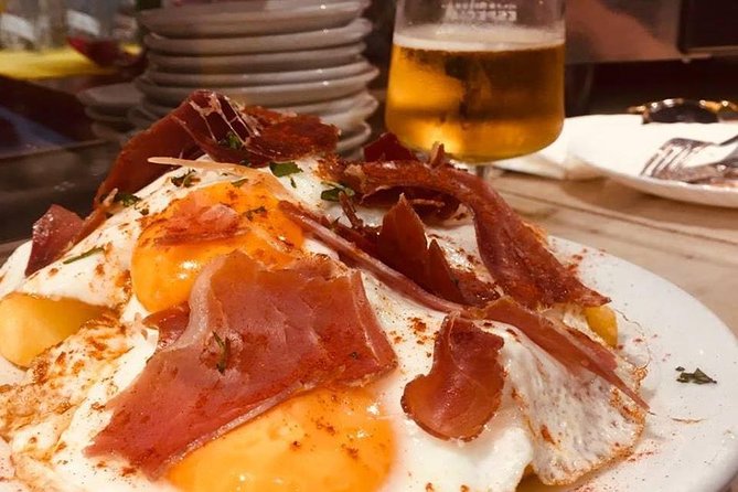 Barcelona Gothic Quarter VIP Tapas & Wine Tour - Second stop: Catalan flavors on Carrer dels Carders