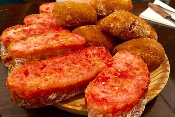 Barcelona Gothic Quarter VIP Tapas & Wine Tour - Finishing with cava and Catalan dessert