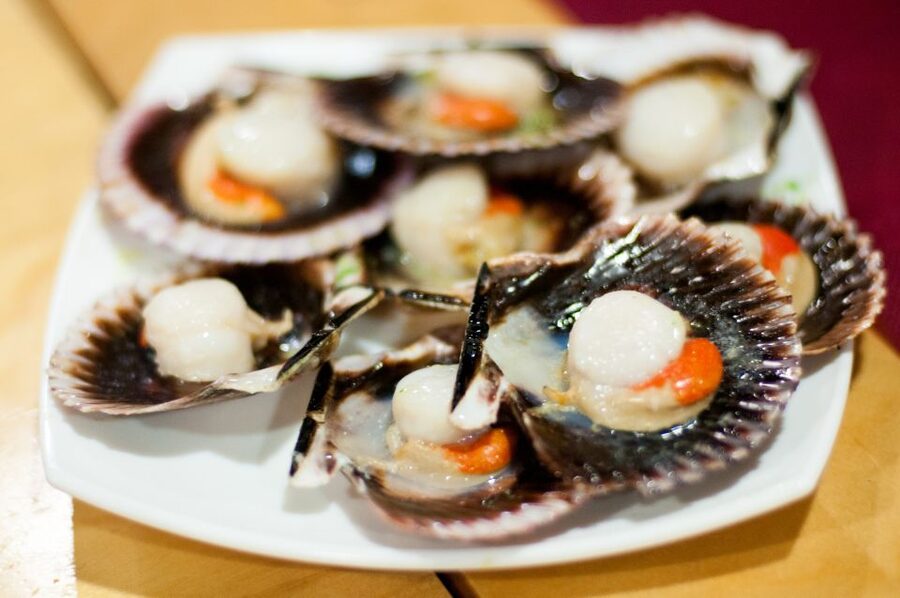 Barcelona Gourmet Food & Wine Tour with Local Expert - Who should book this Barcelona food experience?