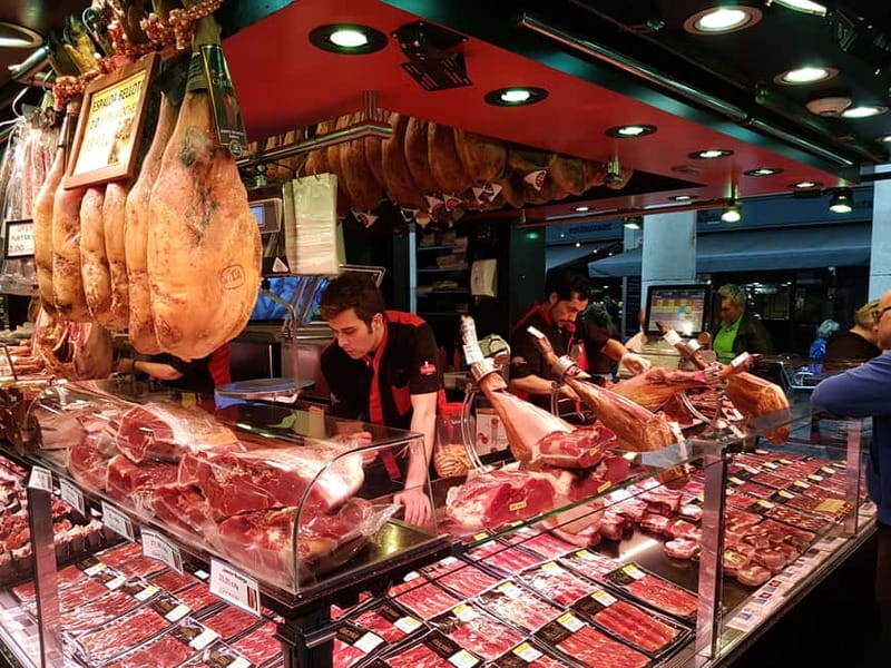 Barcelona: Markets Tour With Food and Wine Tasting Upgrade - Guide quality shapes the whole experience