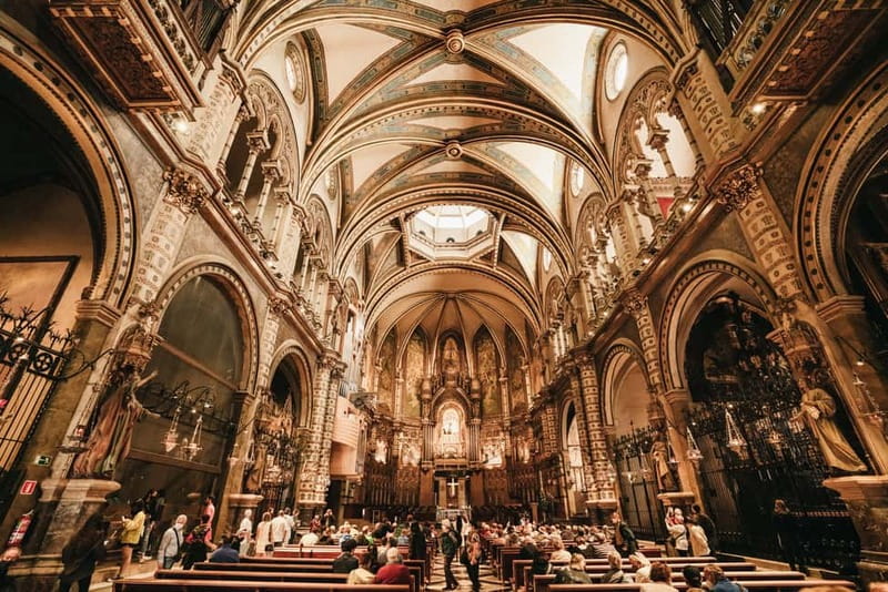 Barcelona: Montserrat, Cogwheel, Black Madonna & Winery Tour - Why Montserrat is worth a day away from Barcelona