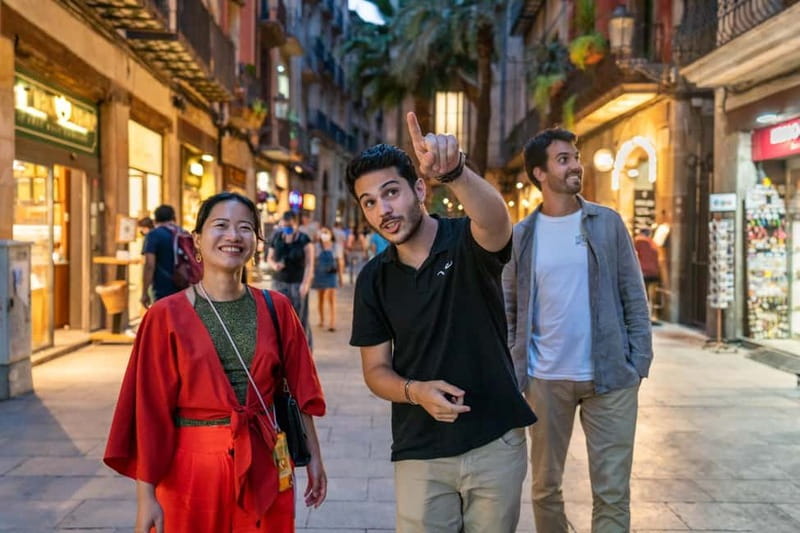 Barcelona: Private Tapas & Wine with Flamenco Show Old Town - Flamenco inside Palau Dalmases