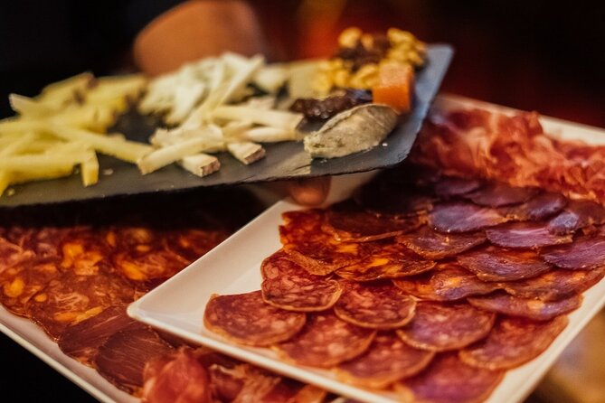 Barcelona Tapas & Wine Walking Tour with Optional Flamenco - El Born brings a different mood