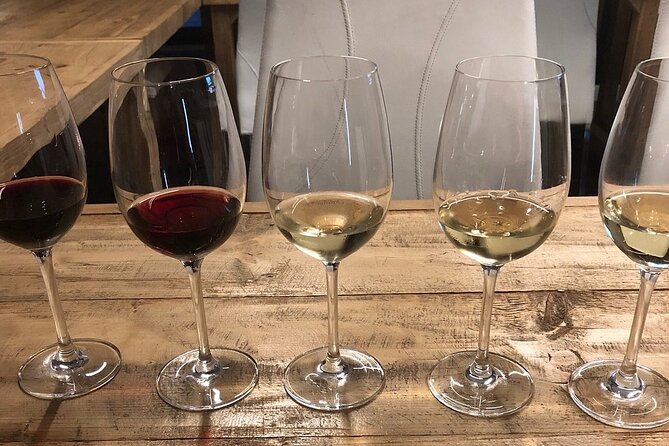 Barcelona: Wine Tasting and 5 Course Tapas Pairing Dinner - The food is more than decorative tapas