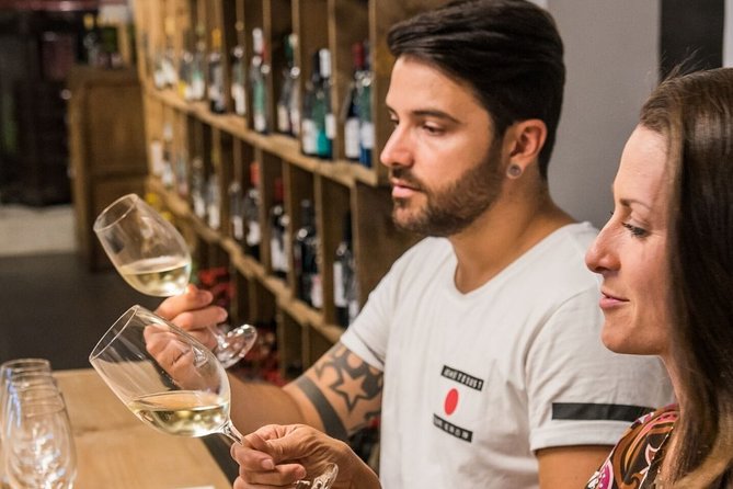 Barcelona: Wine Tasting and 5 Course Tapas Pairing Dinner - Five wines, five courses, and a sensible order