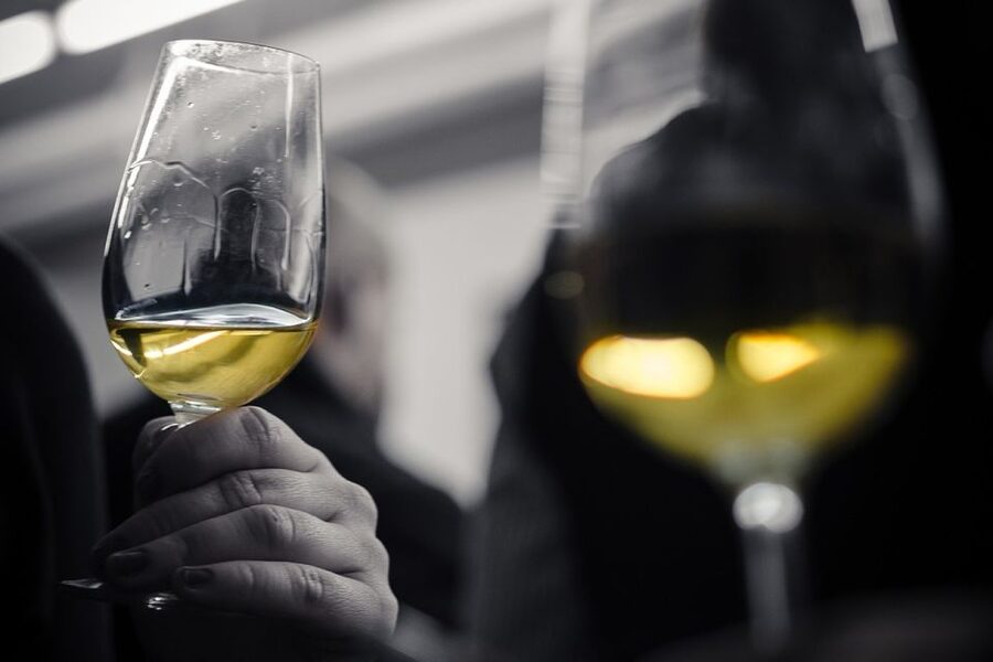 Barcelona Wine Tasting: Catalan and Spanish Wines - Starting behind the wooden doors in Barcelona’s Old Town