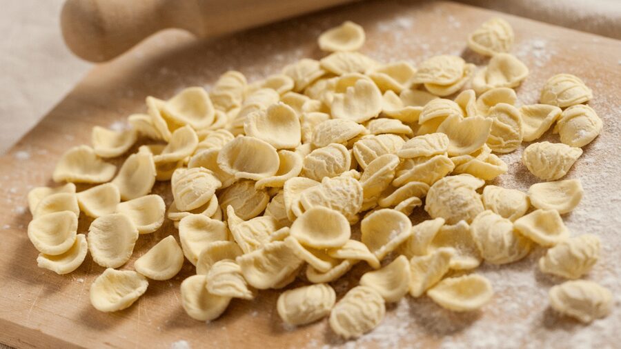 Bari: Street Food Walking Tour with Wine Tasting - Key points at a glance