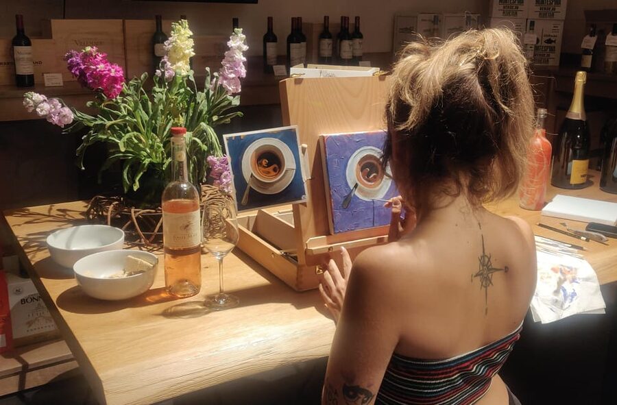 Berlin: Wine on Canvas - Paint Workshop and Wine Tasting - Tasting white, rosé, and red wines