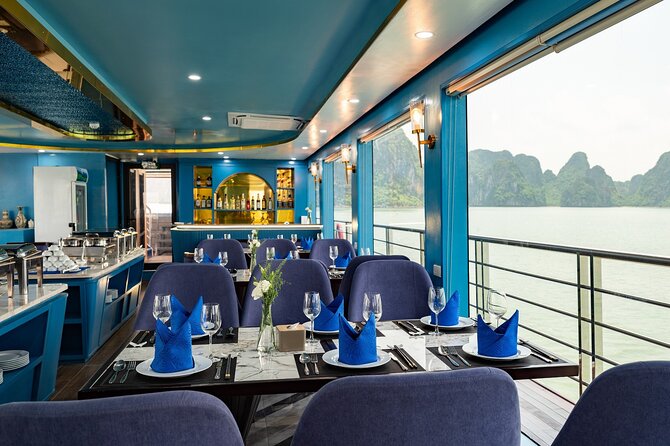 BEST SELLER - Halong 5 Star Day Cruise: Buffet, Wine & Jacuzzi - Luon Cave by kayak or bamboo boat