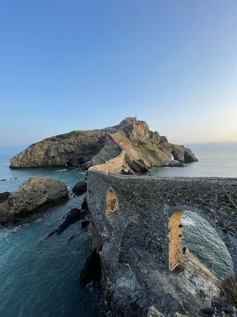 Bilbao: Gaztelugatxe, Bermeo, Mundaka, Gernika, & Wine Tour - San Juan de Gaztelugatxe and the 241-step test