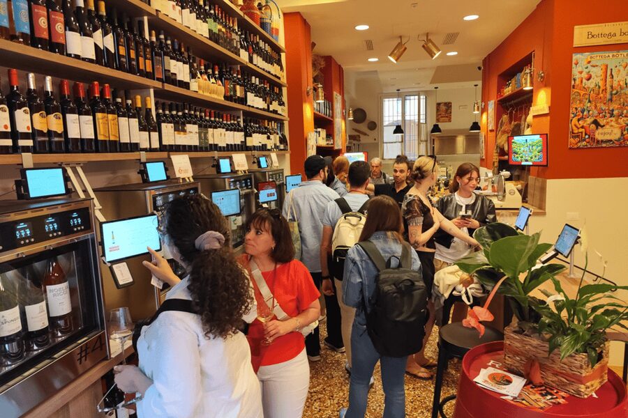 Bologna: Food and Wine Tasting with Interactive Game - Key points at a glance