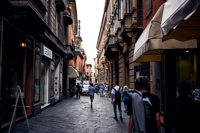 Bologna Food & Market Tour with 6 Tastings, Pasta, Wines & More - The balsamic tasting from eight to 25 years
