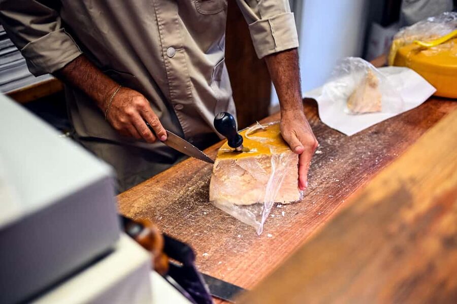 Bologna: Local Food Tour with Authentic Tastings and Wine - Dietary needs and who should book