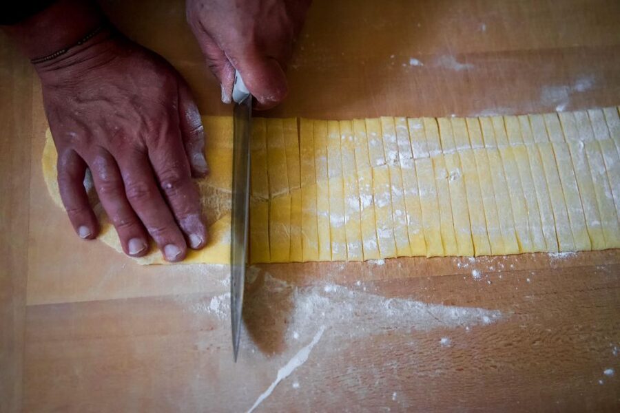 Bologna: Pasta Tagliatelle al Ragu Cooking Class with Wine - What makes this Bologna pasta class special