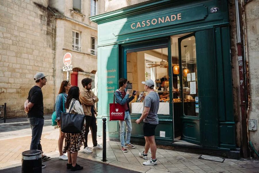 Bordeaux: Guided Food and Wine Tour with Tastings - Chocolate in the Triangle d’Or