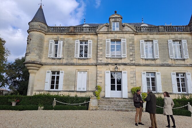 Bordeaux Médoc Region Private Wine Lovers Tour with Chateau Visits & Tastings - Price, group size, and who gets good value