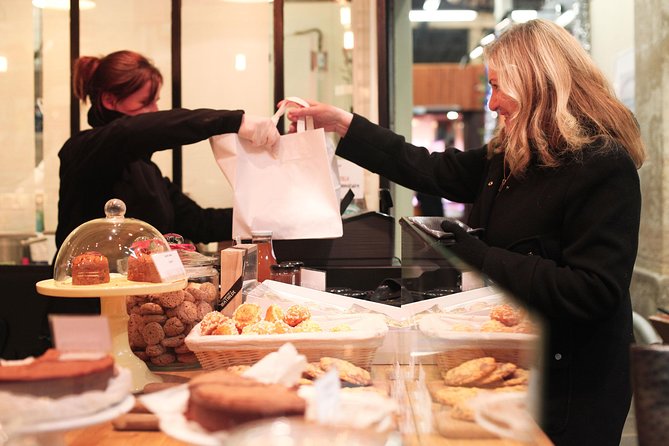 Bordeaux Old Town & Market Local Food with Wine Tastings Tour - Is $144.57 a fair price?
